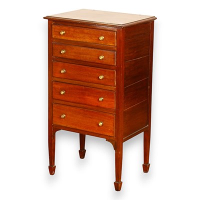 Lot 802 - An Edwardian mahogany music cabinet