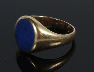 Lot 54 - A 9 carat yellow gold signet ring, with a...