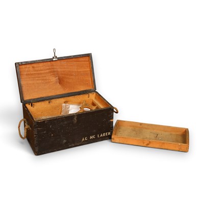 Lot 881 - A vintage tool chest and tools