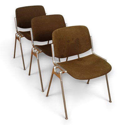 Lot 418 - A set of three mid century Castelli DSC 106...