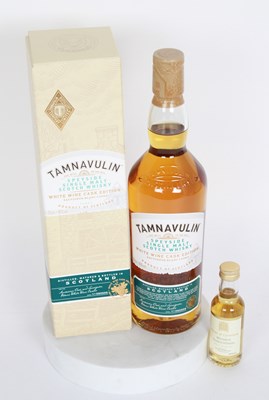 Lot 187 - Two bottles of whisky to include Tamnavulin...