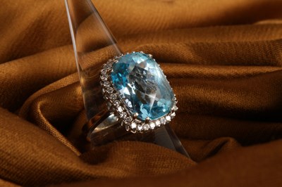 Lot 2 - An 18 carat white gold aquamarine and diamond...