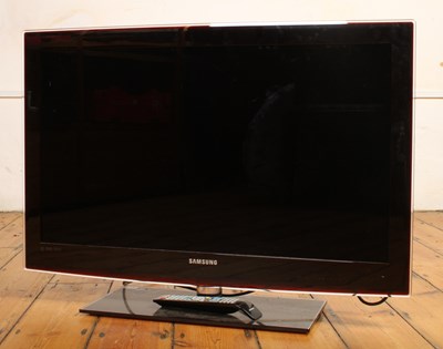 Lot 764 - A Samsung flatscreen television, with remote