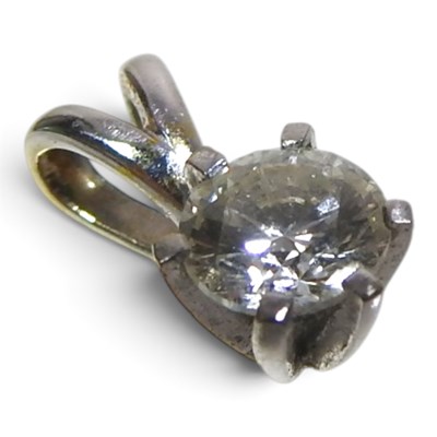 Lot 82 - A white gold diamond pendant necklace,...