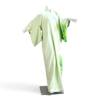 Lot 117 - A mid 20th century Japanese green floral kimono