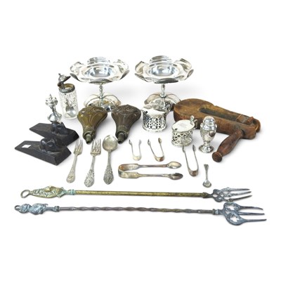 Lot 115 - A collection of silver and plated items, to...