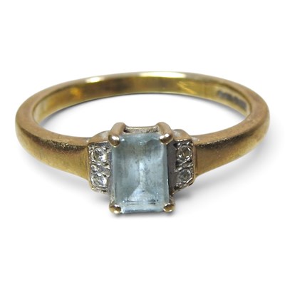 Lot 188 - A 9 carat gold aquamarine and diamond dress...