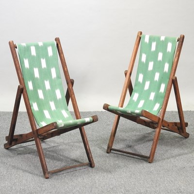 Lot 385 - A pair of child's folding deck chairs