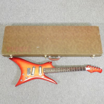 Lot 636 - A Hondo H2 electric guitar
