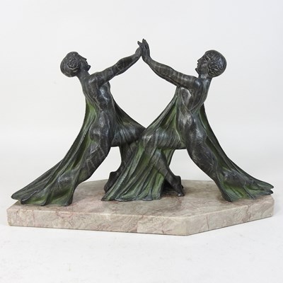 Lot 44 - An Art Deco bronzed figure group