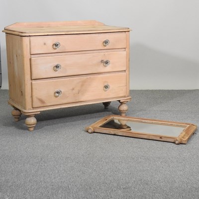 Lot 402 - A Victorian pine chest of drawers