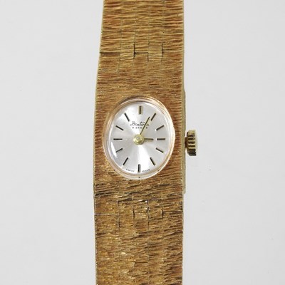 Lot 62 - A 1960's Bentina ladies wristwatch