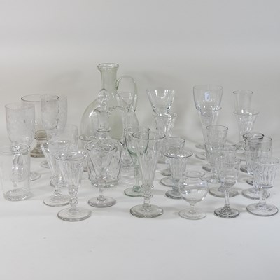 Lot 167 - A collection of 19th and 20th century glassware