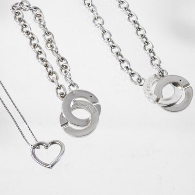 Lot 38 - A Hot Diamond silver necklace