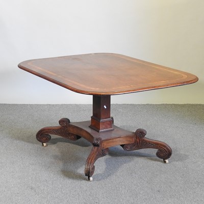 Lot 557 - A Regency breakfast table