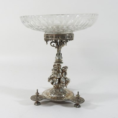 Lot 273 - A Victorian silver plated tazza