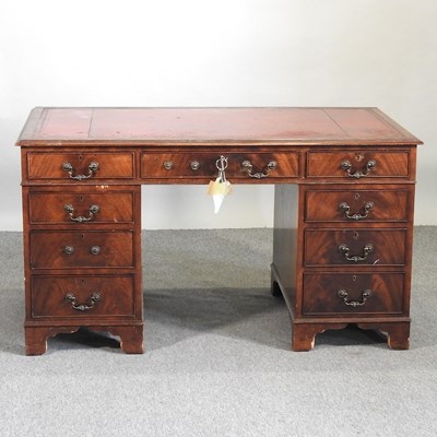 Lot 509 - A reproduction pedestal desk