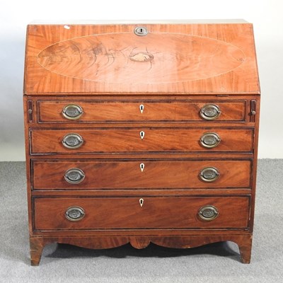 Lot 705 - A Regency mahogany bureau
