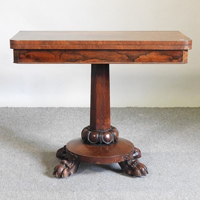 Lot 547 - A William IV tea table