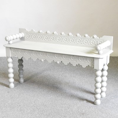 Lot 418 - A window seat
