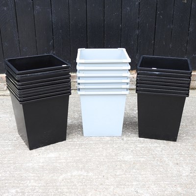 Lot 324 - A collection of metal planters