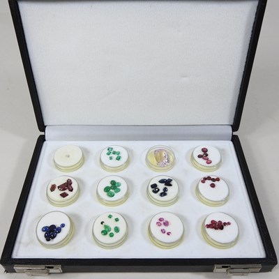 Lot 88 - A collection of gemstones