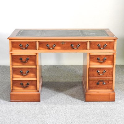 Lot 568 - A pedestal desk