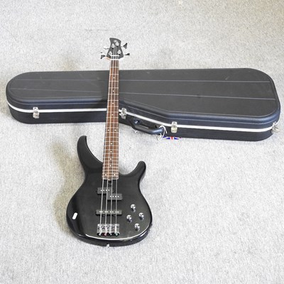 Lot 731 - A Yamaha electric bass guitar