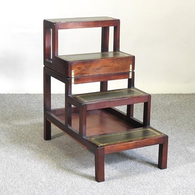 Lot 491 - A set of library steps