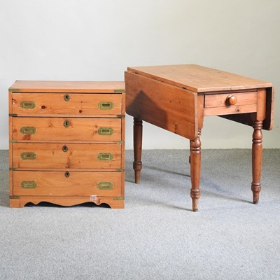 Lot 419 - A pembroke table and chest