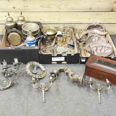 Lot 207 - A collection of copper and brass