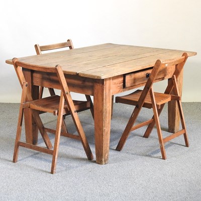 Lot 409 - An antique pine table