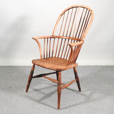 Lot 621 - A windsor armchair