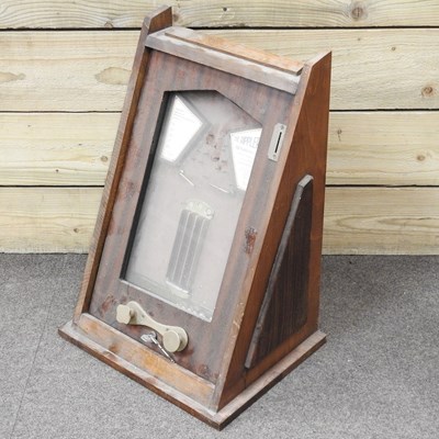 Lot 476 - A vintage The Rippler arcade game